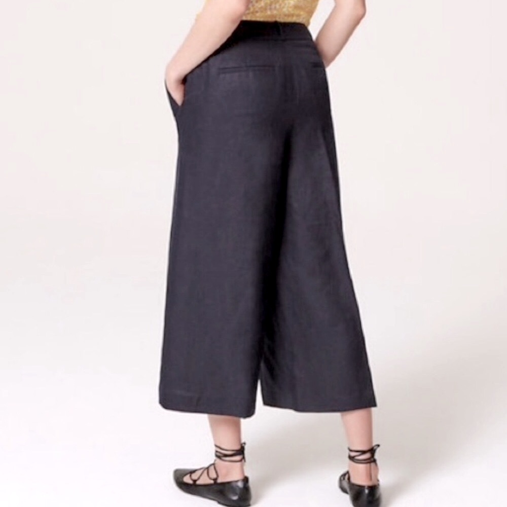 Ann Taylor Loft Navy Blue Wide Leg Cropped Riviera Pant